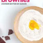 Deze heerlijk smeuïge zoete aardappel brownies maak je zonder suiker en boter. Lekker en gezond als tussendoortje voor de echte chocoholics. #brownie #bakken