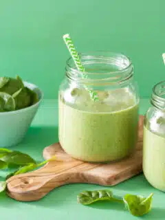 groene-smoothie-met-spinazie-gezond-weekmenu