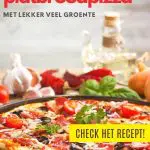 Heerlijk recept voor platbroodpizza met courgette. Deze zelfgemaakte platbrood pizza met lekker veel groente staat binnen 30 minuten op tafel! #pizza #recept