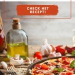 Heerlijk recept voor platbroodpizza met courgette. Deze zelfgemaakte platbrood pizza met lekker veel groente staat binnen 30 minuten op tafel! #pizza #recept